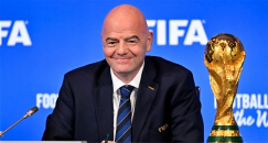 رئيس الفيفا يؤكد إقامة كأس العالم 2034 في السعودية بعد عدم تقدم أحد آخر